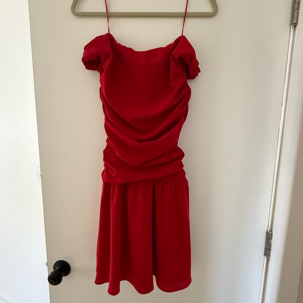 Abercrombie & Fitch Off-Shoulder Ruched Red Mini Dress - Picture 6 of 8